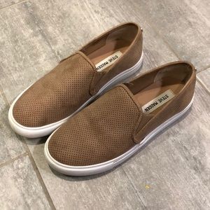 Steve Madden Slip Ons